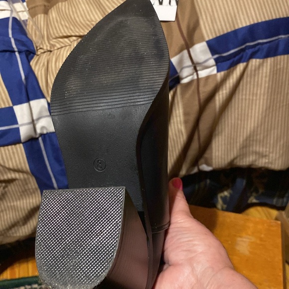 Nice heels boots zipper from back side - Picture 4 of 4